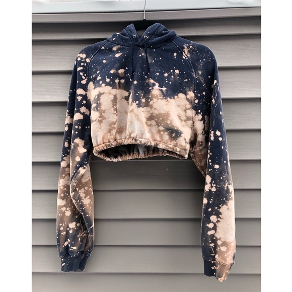 Nike Tops - Cropped Nike Hoodie